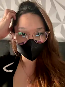 Snapshot of vy_nguyen99 chatting on September 14, 2025, 6:45 am vy nguyen99 online show from September 14, 2025, 6:45 am