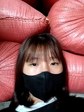 Snapshot of kata-00 chatting on October 9, 2025, 12:14 pm kata-00 online show from October 9, 2025, 12:14 pm