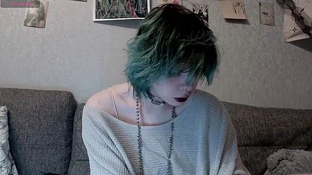 Snapshot of Alice_Zev chatting on October 27, 2025, 12:36 am Alice Zev online show from October 27, 2025, 12:36 am