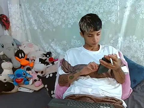 Snapshot of Dorland777 chatting on November 14, 2025, 1:15 am Dorland777 online show from November 14, 2025, 1:15 am