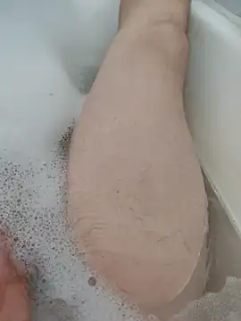 Snapshot of Treport84 chatting on November 11, 2025, 3:01 pm Treport84 online show from November 11, 2025, 3:01 pm