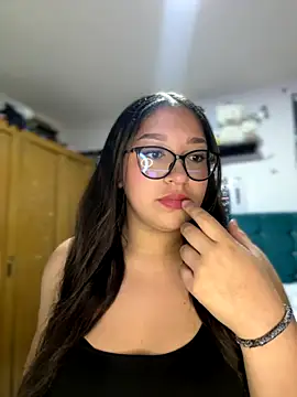 Snapshot of Whiitney_Bloom chatting on September 14, 2025, 4:55 am Whiitney Bloom online show from September 14, 2025, 4:55 am