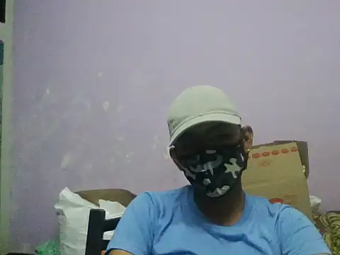 Snapshot of Manslust chatting on November 12, 2025, 7:42 am Manslust online show from November 12, 2025, 7:42 am