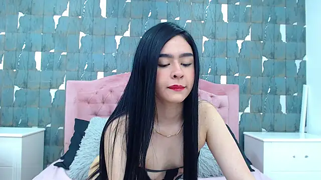 Snapshot of PaolaSanz chatting on November 8, 2025, 2:06 pm PaolaSanz online show from November 8, 2025, 2:06 pm