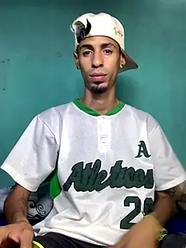 Snapshot of Alexx_1214 chatting on September 19, 2025, 10:10 pm Alexx 1214 online show from September 19, 2025, 10:10 pm