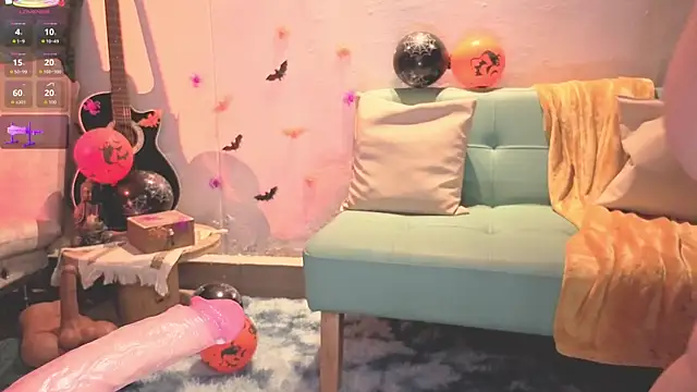 Snapshot of ashlynnlowe_ chatting on October 9, 2025, 8:29 pm ashlynnlowe  online show from October 9, 2025, 8:29 pm