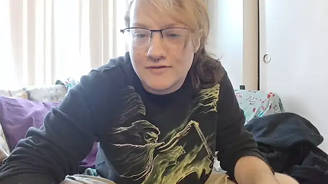 Snapshot of tbutchrat chatting on October 9, 2025, 7:12 pm tbutchrat online show from October 9, 2025, 7:12 pm