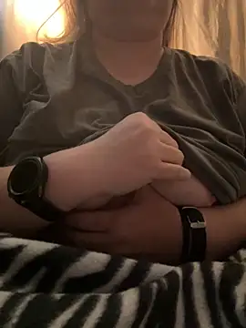 Snapshot of lindamarie_ chatting on September 12, 2025, 4:07 pm lindamarie  online show from September 12, 2025, 4:07 pm