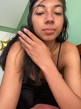 Lesly777  online show from October 23, 2025, 12:48 pm