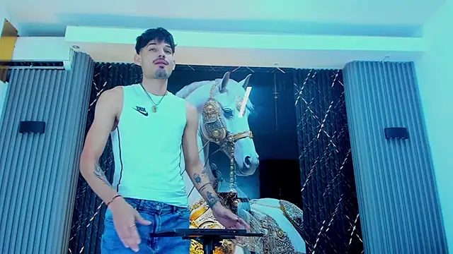 Snapshot of Iam_Steven chatting on September 17, 2025, 12:40 pm Iam Steven online show from September 17, 2025, 12:40 pm