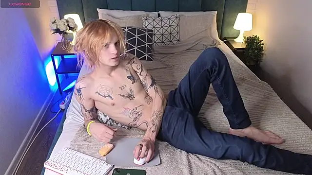 ArchiehalI online show from October 2, 2025, 8:38 pm