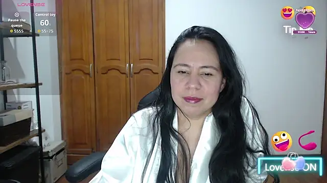 Snapshot of alexandraa19 chatting on October 2, 2025, 4:19 am alexandraa19 online show from October 2, 2025, 4:19 am