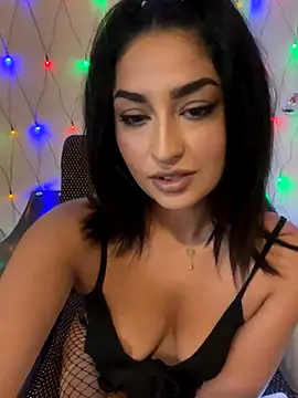 Snapshot of Mia_spicyy chatting on October 8, 2025, 9:07 am Mia spicyy online show from October 8, 2025, 9:07 am