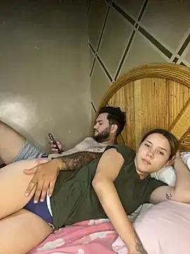 Snapshot of coupleyys chatting on October 30, 2025, 8:53 pm coupleyys online show from October 30, 2025, 8:53 pm