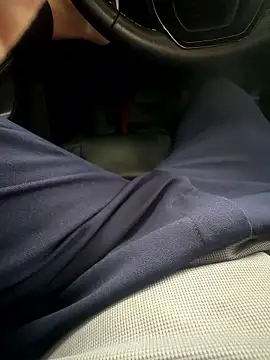 Snapshot of CZpublic chatting on September 25, 2025, 3:21 am CZpublic online show from September 25, 2025, 3:21 am