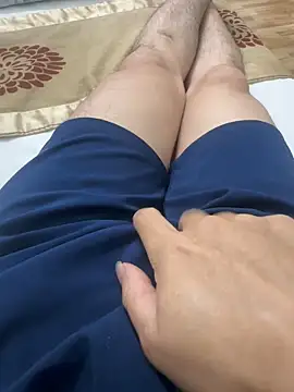 Snapshot of CZpublic chatting on November 8, 2025, 11:54 am CZpublic online show from November 8, 2025, 11:54 am