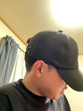 Snapshot of KAMESAN08 chatting on October 15, 2025, 11:43 am KAMESAN08 online show from October 15, 2025, 11:43 am