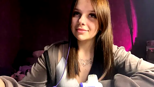 Snapshot of Vickypiki chatting on September 27, 2025, 2:11 pm Vickypiki online show from September 27, 2025, 2:11 pm