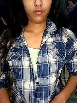 Snapshot of reetika6375 chatting on November 7, 2025, 7:03 pm reetika6375 online show from November 7, 2025, 7:03 pm