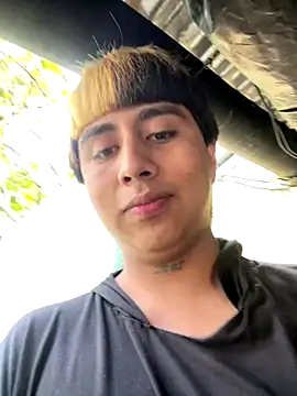 Snapshot of sky-wolves chatting on November 10, 2025, 8:19 pm sky-wolves online show from November 10, 2025, 8:19 pm