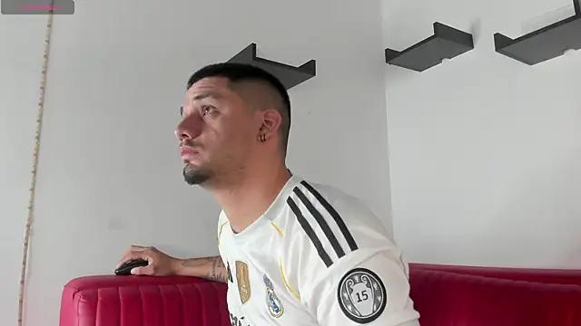 Snapshot of Jacob19_ chatting on September 30, 2025, 11:26 am Jacob19  online show from September 30, 2025, 11:26 am