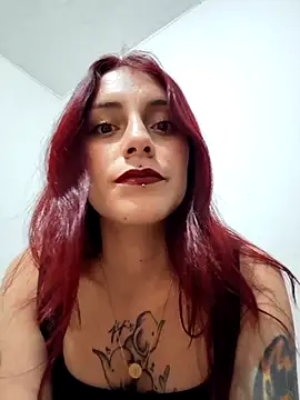 Snapshot of Anne_bh chatting on October 28, 2025, 6:32 pm Anne bh online show from October 28, 2025, 6:32 pm