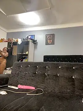 Snapshot of Daavikolovivi chatting on October 25, 2025, 4:09 am Daavikolovivi online show from October 25, 2025, 4:09 am