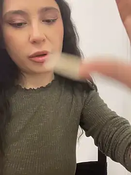 Snapshot of Valerie_Ohara chatting on October 4, 2025, 4:54 am Valerie Ohara online show from October 4, 2025, 4:54 am