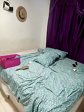 Snapshot of Zimack124 chatting on October 22, 2025, 5:08 am Zimack124 online show from October 22, 2025, 5:08 am