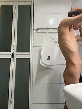 Snapshot of leeyoung_ chatting on October 9, 2025, 7:06 am leeyoung online show from October 9, 2025, 7:06 am