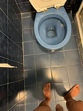 Snapshot of leeyoung_ chatting on October 11, 2025, 7:23 pm leeyoung online show from October 11, 2025, 7:23 pm