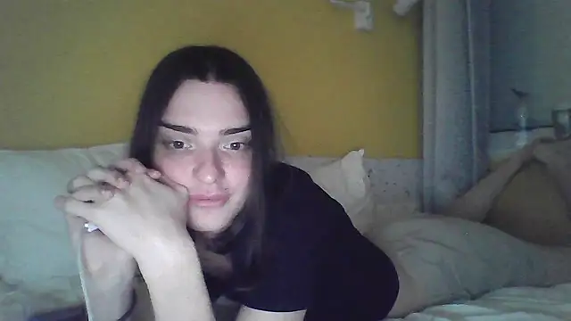 Snapshot of Luna_Samosienko chatting on September 23, 2025, 3:59 pm Luna Samosienko online show from September 23, 2025, 3:59 pm