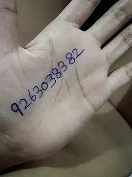 Snapshot of JassiKumari02 chatting on November 1, 2025, 6:43 pm JassiKumari02 online show from November 1, 2025, 6:43 pm