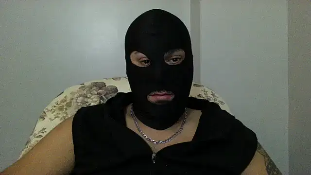 Snapshot of izlebeni_ chatting on September 25, 2025, 12:03 am izlebeni online show from September 25, 2025, 12:03 am