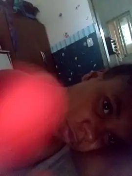 Snapshot of PrettahSantos chatting on September 24, 2025, 6:33 pm PrettahSantos online show from September 24, 2025, 6:33 pm