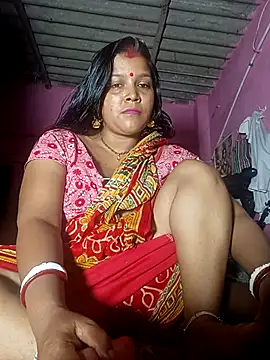 Snapshot of reya743 chatting on November 1, 2025, 11:18 pm reya743 online show from November 1, 2025, 11:18 pm