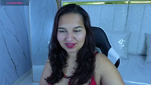 Snapshot of Saraah_Tx chatting on October 18, 2025, 3:09 am Saraah Tx online show from October 18, 2025, 3:09 am