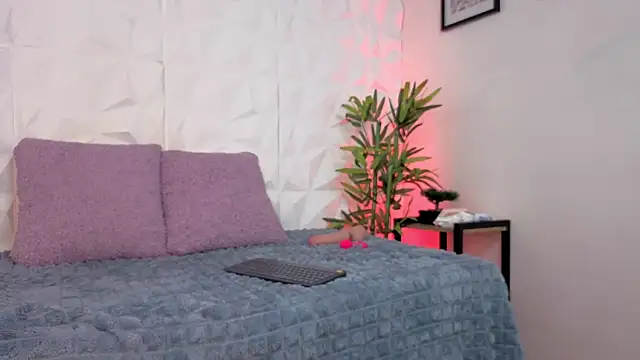 Snapshot of AuroraLanee chatting on October 29, 2025, 7:26 pm AuroraLanee online show from October 29, 2025, 7:26 pm