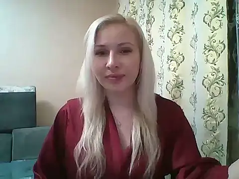 Snapshot of Ceryanne chatting on October 26, 2025, 9:31 pm Ceryanne online show from October 26, 2025, 9:31 pm