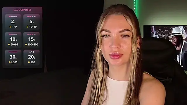 Snapshot of MissMaya__ chatting on October 8, 2025, 7:44 pm MissMaya   online show from October 8, 2025, 7:44 pm
