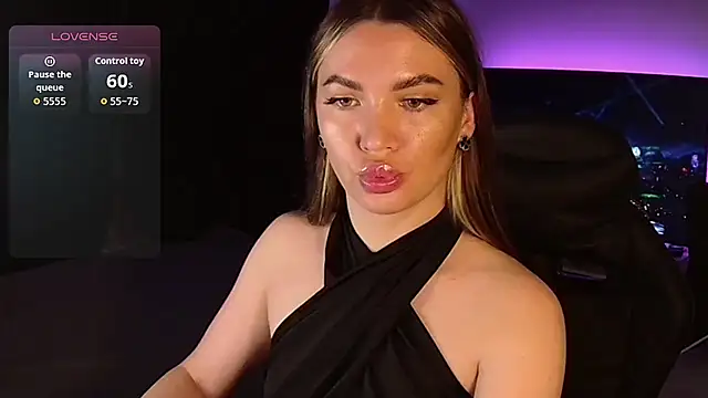 Snapshot of MissMaya__ chatting on October 11, 2025, 7:45 pm MissMaya   online show from October 11, 2025, 7:45 pm