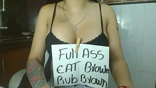 Snapshot of Zoe_Slut chatting on October 9, 2025, 11:30 am Zoe Slut online show from October 9, 2025, 11:30 am