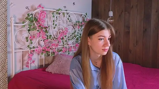 Snapshot of TawanaWalleck chatting on October 7, 2025, 7:11 pm TawanaWalleck online show from October 7, 2025, 7:11 pm