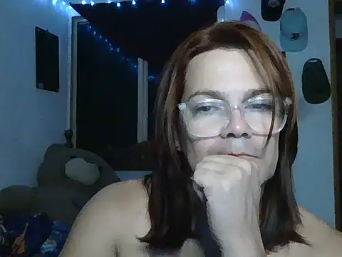 BeauttyFantasy online show from October 24, 2025, 9:49 am