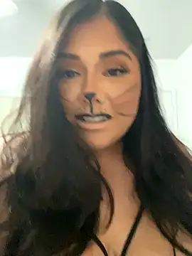 Snapshot of pmonie chatting on October 26, 2025, 9:15 am pmonie online show from October 26, 2025, 9:15 am