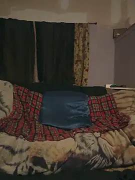 Snapshot of ThrowedWorldWide chatting on November 17, 2025, 1:44 am ThrowedWorldWide online show from November 17, 2025, 1:44 am