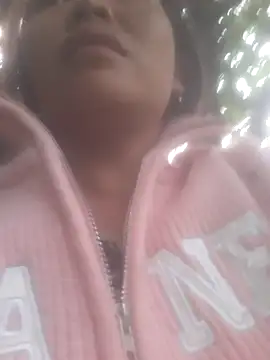 Snapshot of bree-zz chatting on November 5, 2025, 11:27 pm bree-zz online show from November 5, 2025, 11:27 pm