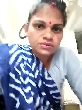 Snapshot of SHMA-77 chatting on October 11, 2025, 4:27 pm SHMA-77 online show from October 11, 2025, 4:27 pm