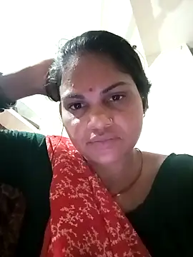 Snapshot of SHMA-77 chatting on November 1, 2025, 6:21 pm SHMA-77 online show from November 1, 2025, 6:21 pm