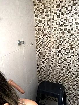 Snapshot of AlinemariaX chatting on October 15, 2025, 4:29 pm AlinemariaX online show from October 15, 2025, 4:29 pm